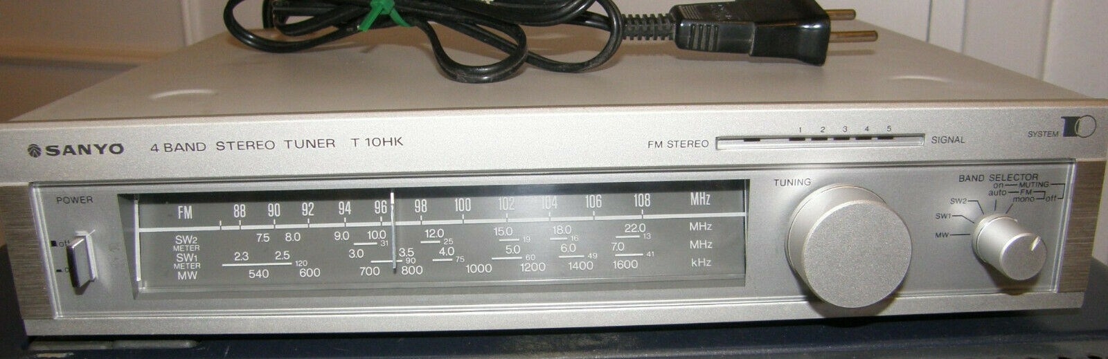 Sanyo T 10 HK