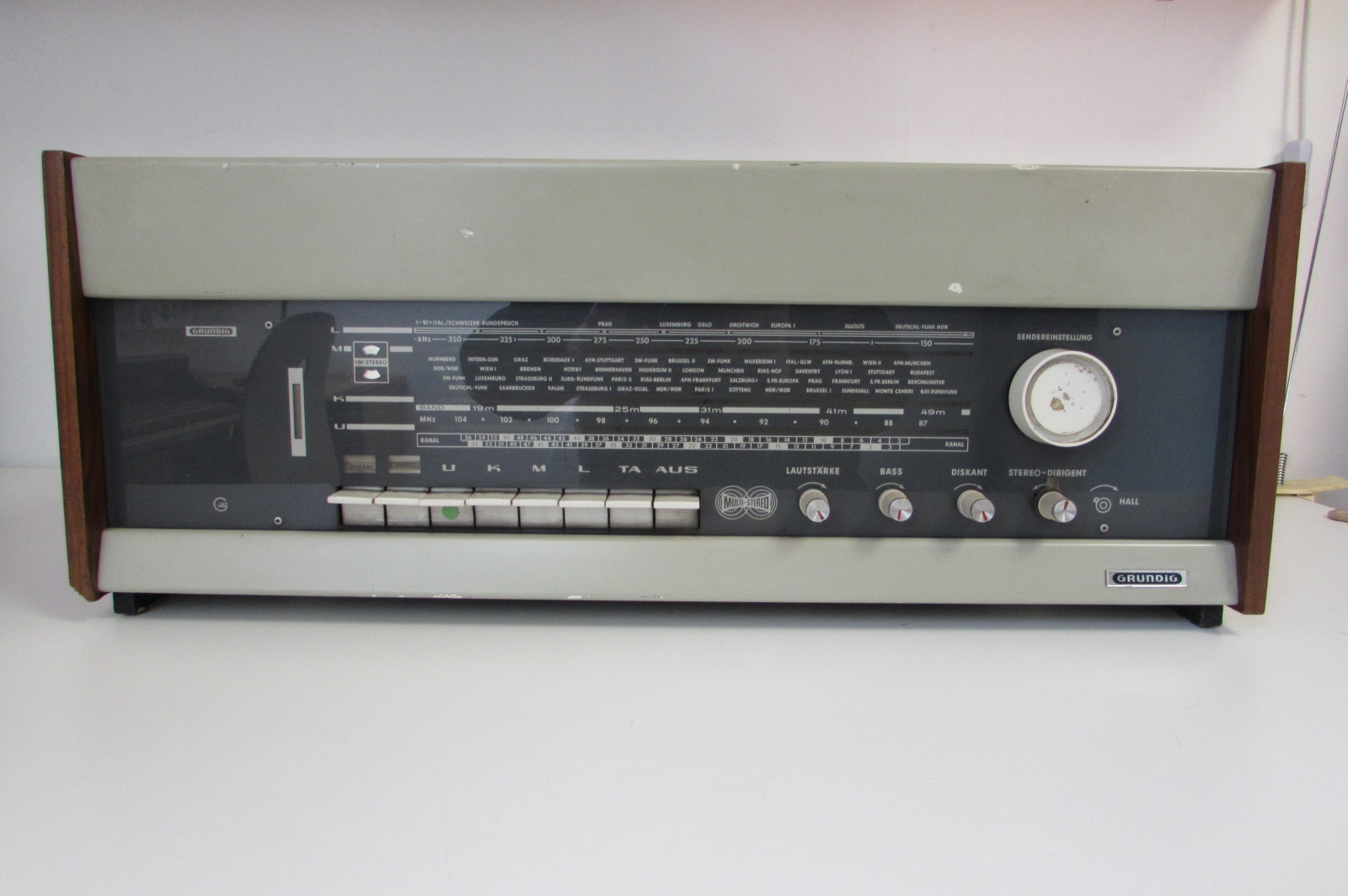 Grundig Stéréomeister 10