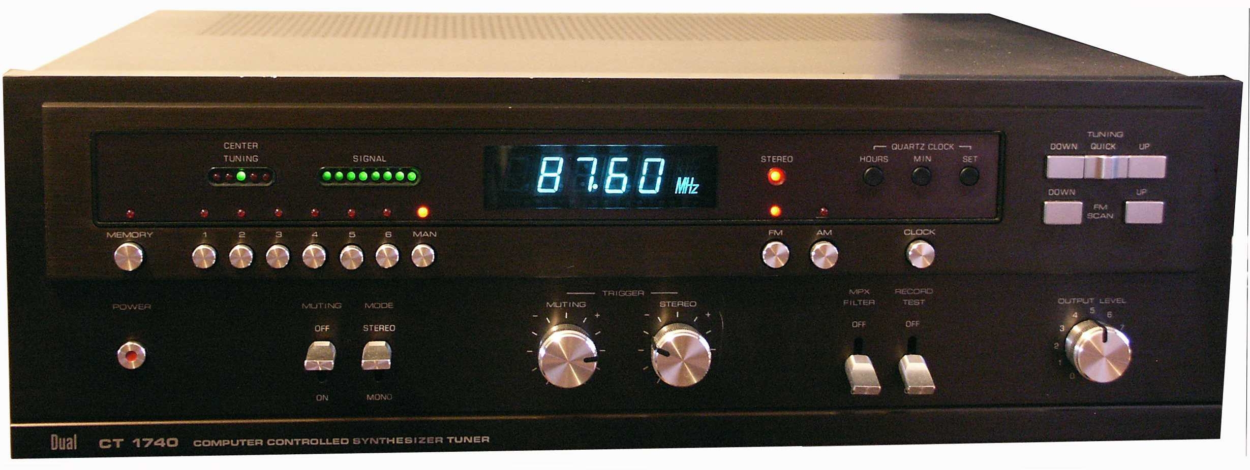Dual CT 1740