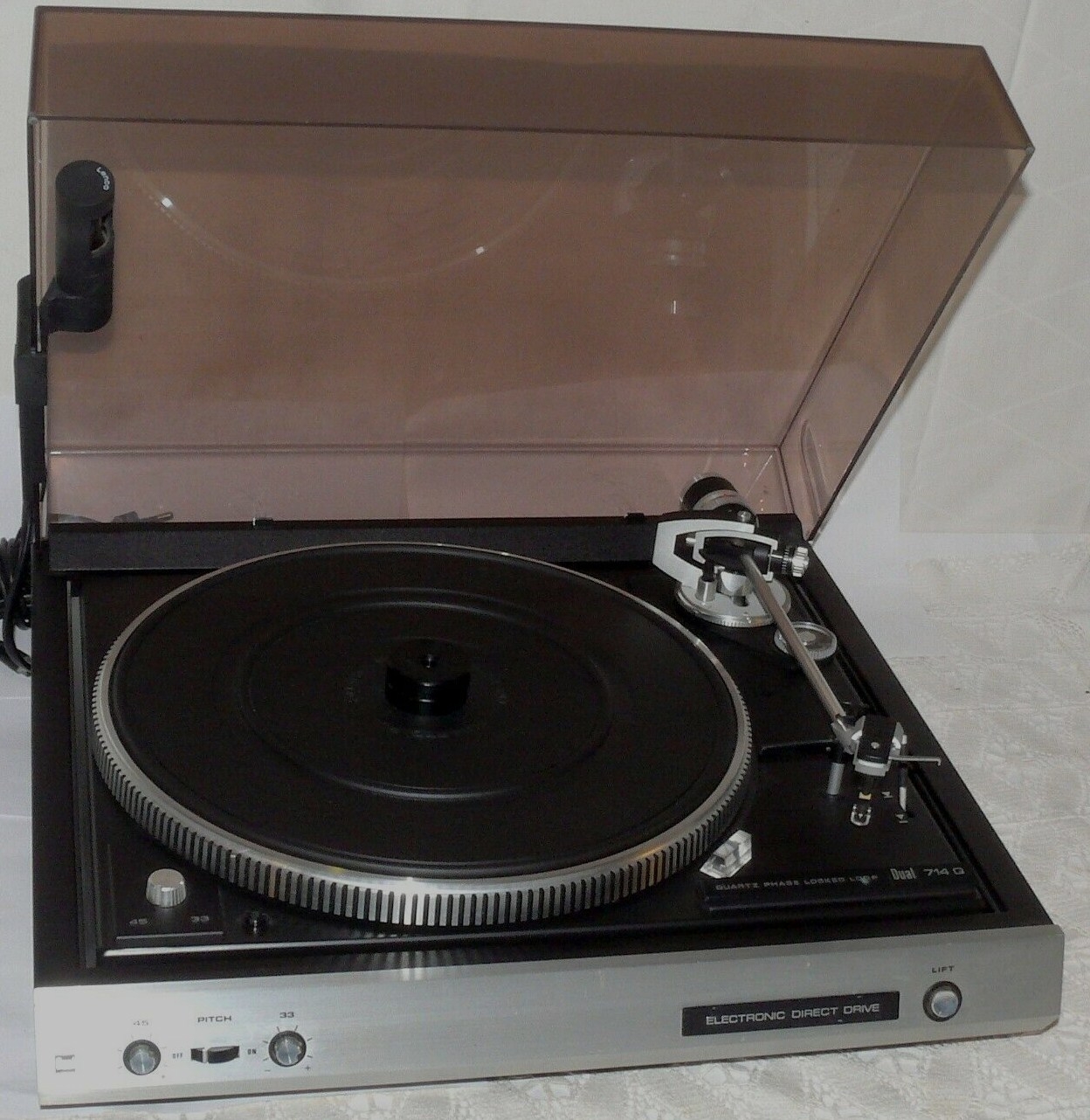 Dual CS 714 Q