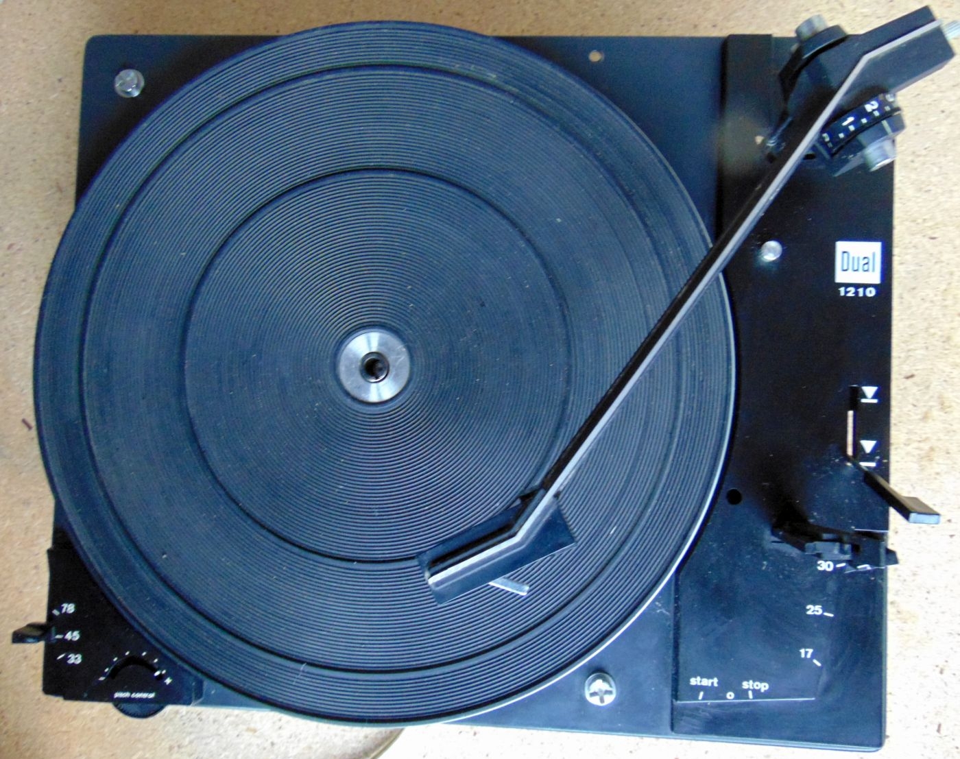 Dual 1210