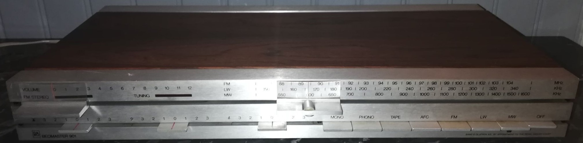 Bang & Olufsen  -  B&O Beomaster 901
