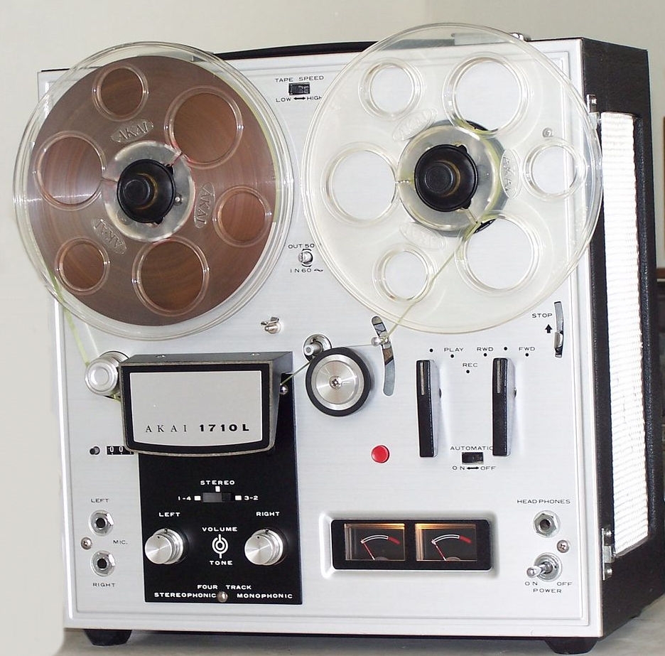 Akai 1710L