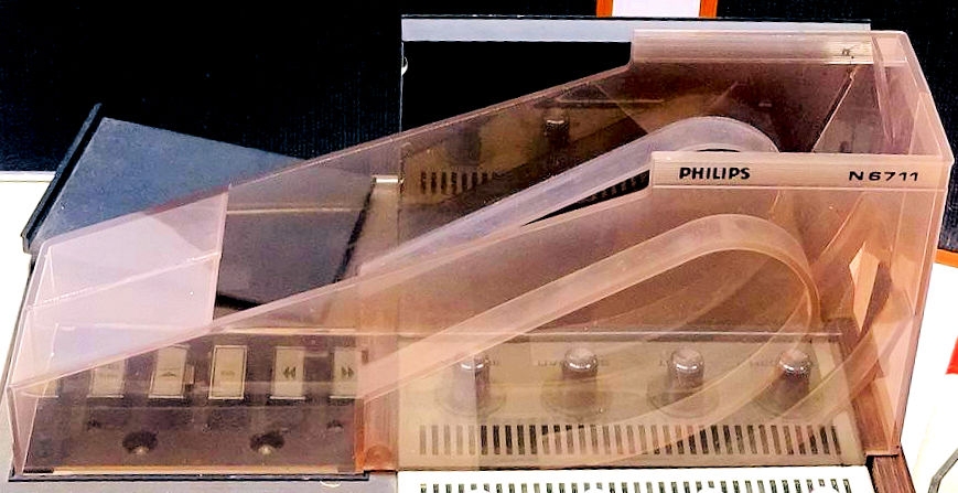 Philips N 6711
