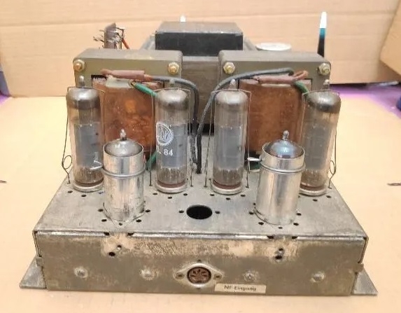 Grundig Hi-Fi-Stereo-Verstärker NF2