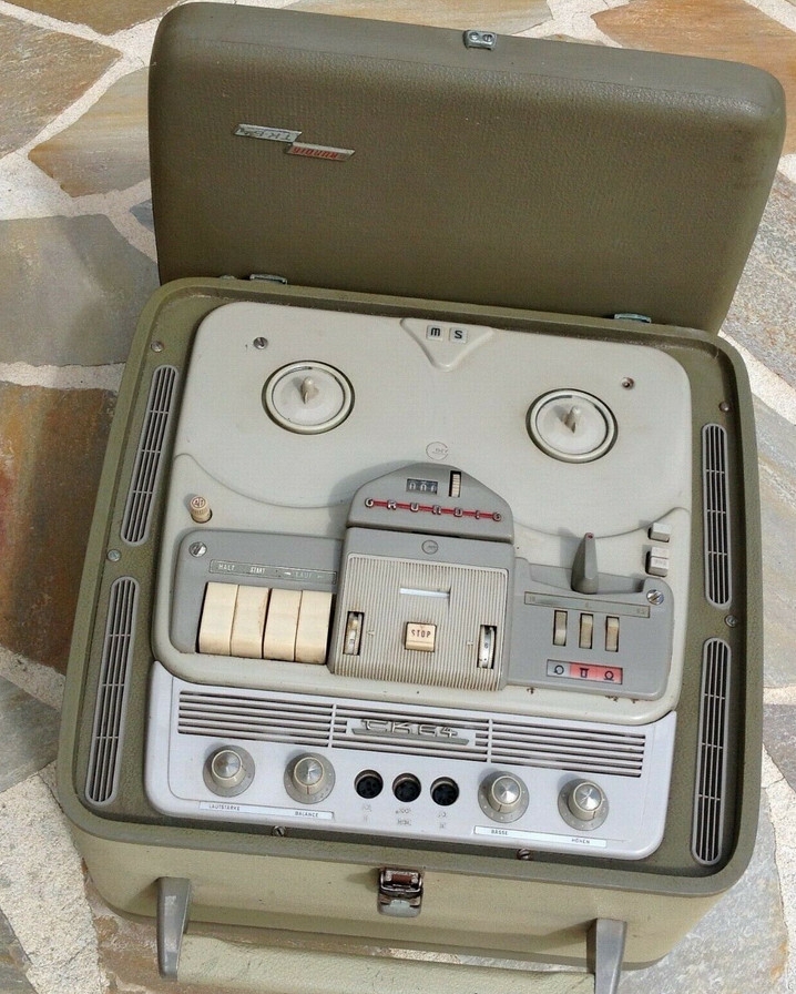 Grundig TK 64