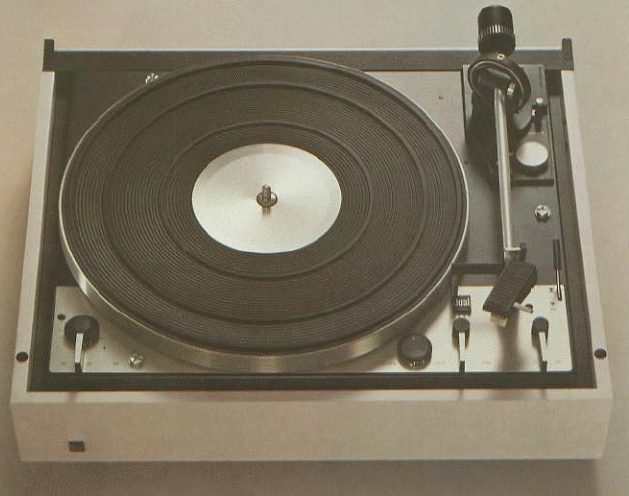 Dual CS 40