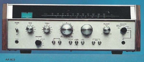 Akai AA-920