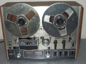 Akai 4000 DS