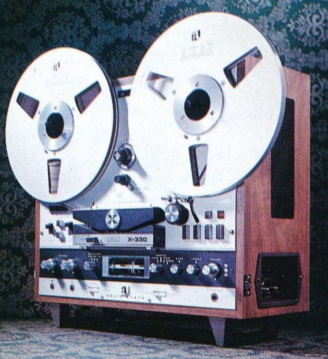 Akai X-330