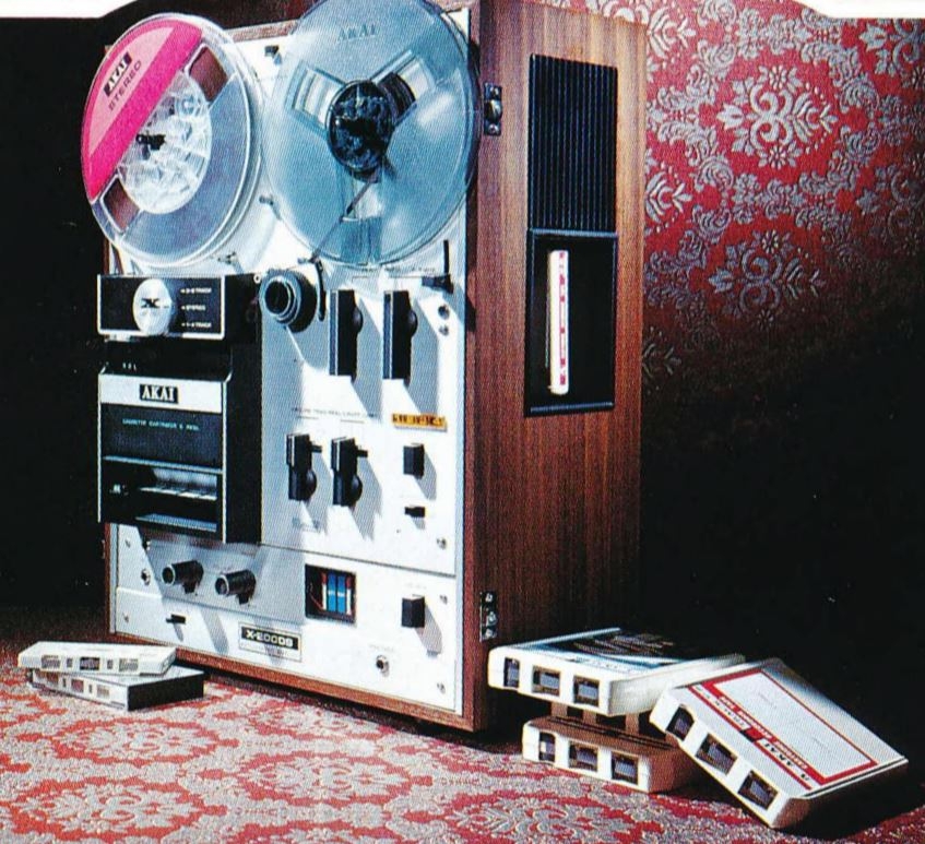 Akai X-2000S