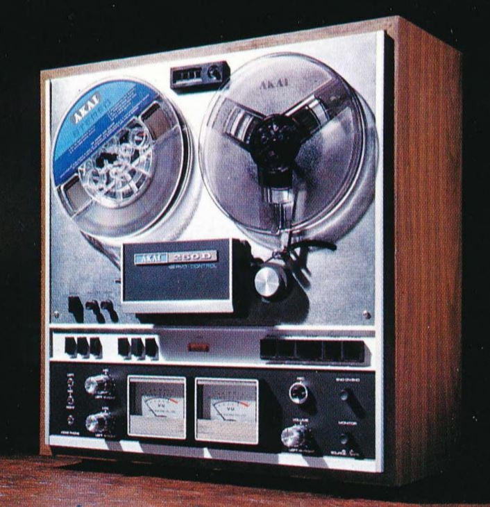 Akai 250D