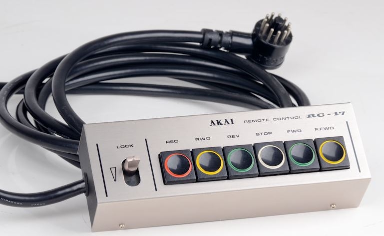 Akai RC-17