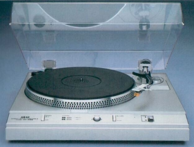 Akai AP-D33C