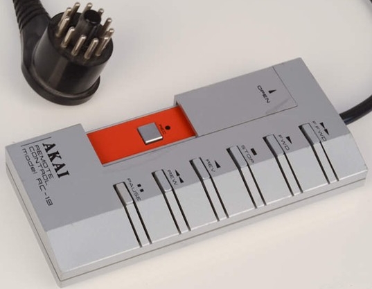 Akai RC-19