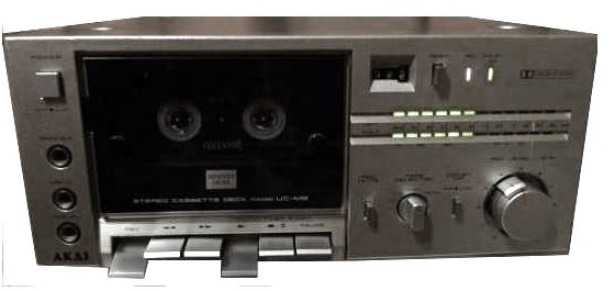 Akai UC-M2