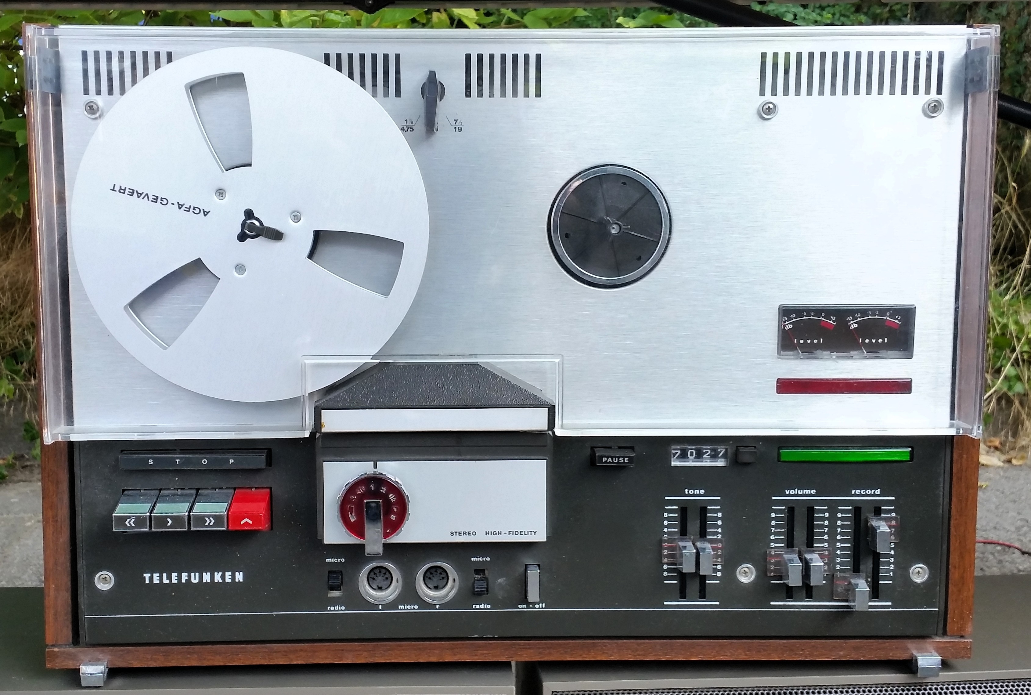 Telefunken M 241