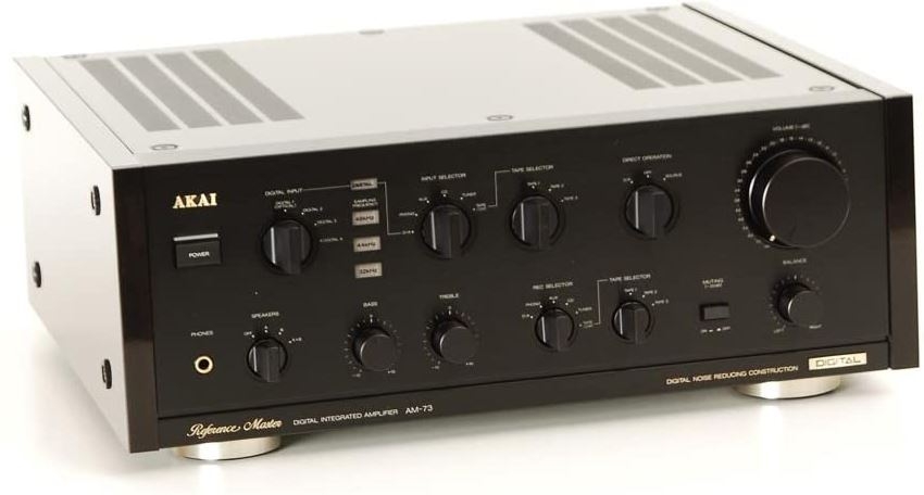 Akai AM-73