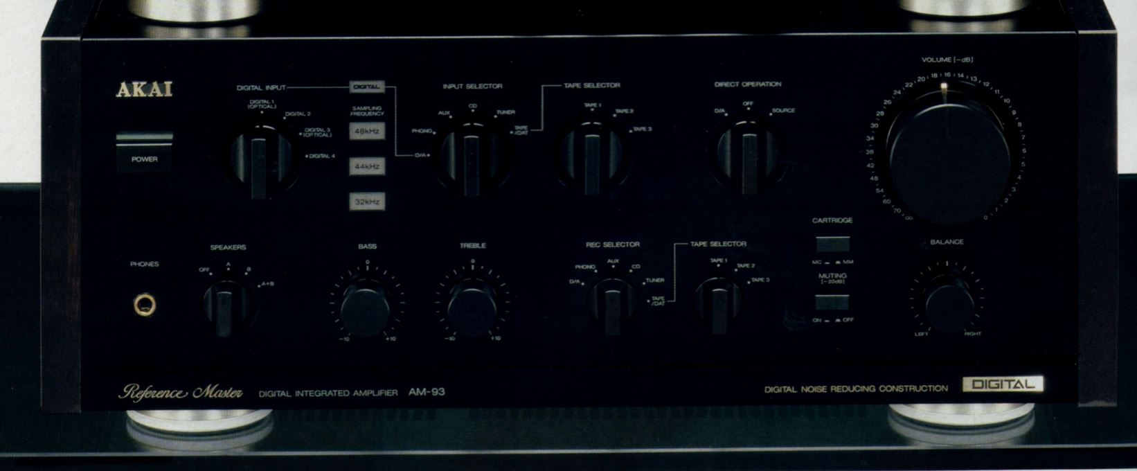 Akai AM-93