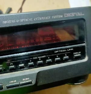 CD-M830M