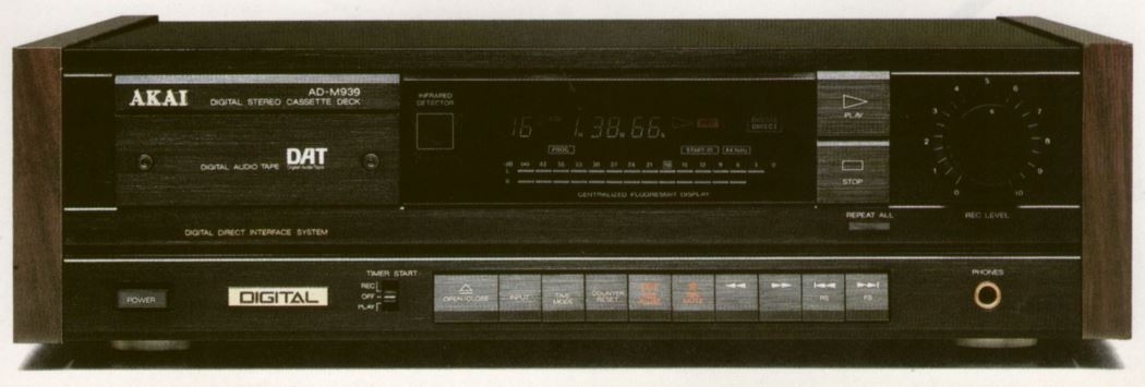 Akai AD-M939