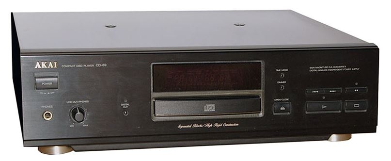 Akai CD-69