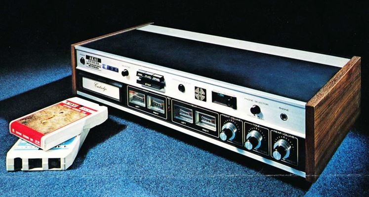 Akai CR-80-SS