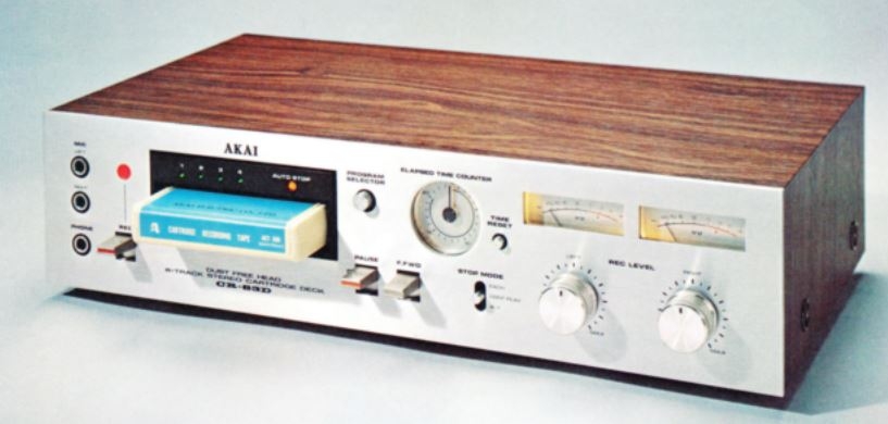 Akai CR-83D