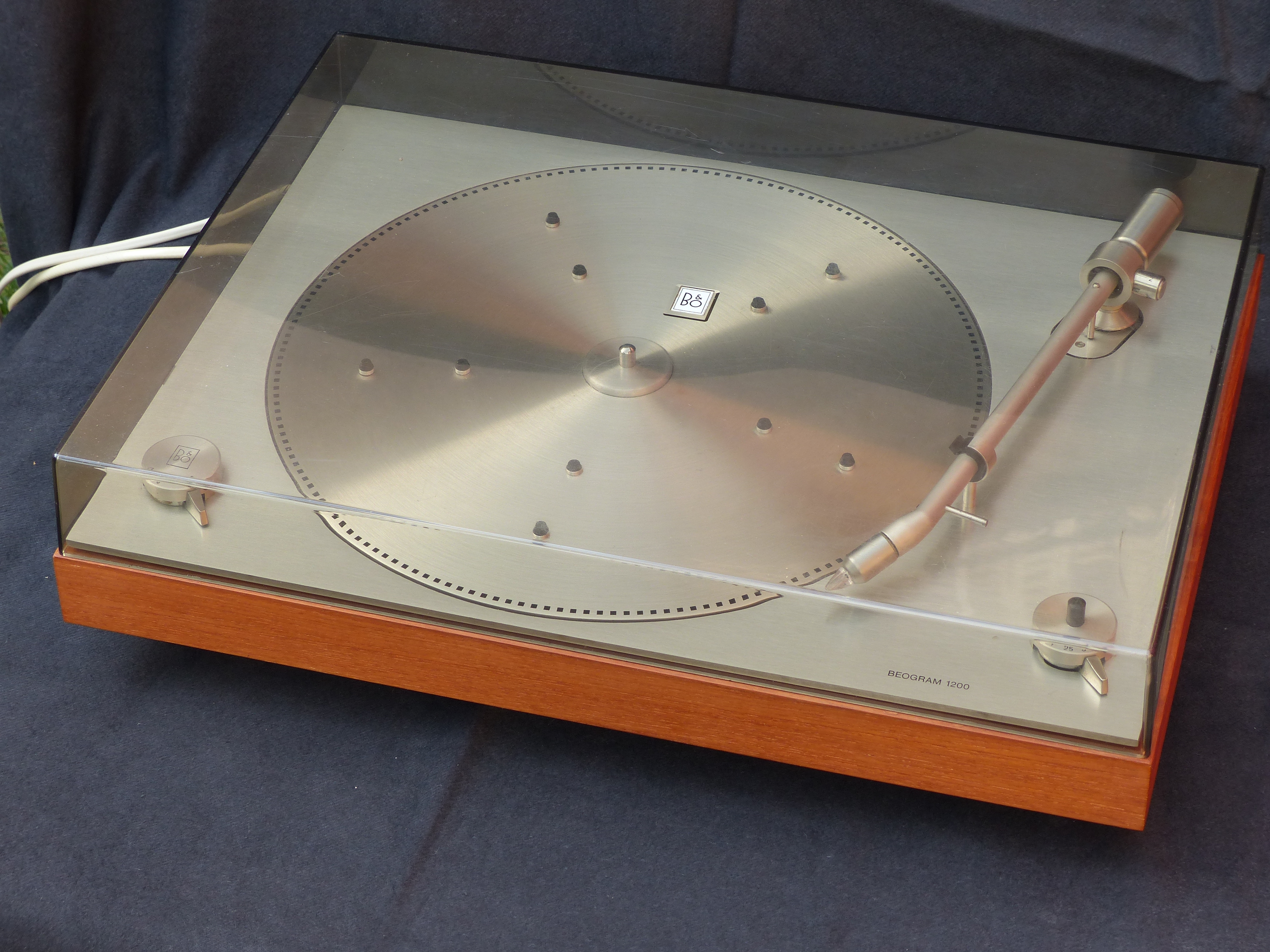 Bang & Olufsen  -  B&O Beogram 1200