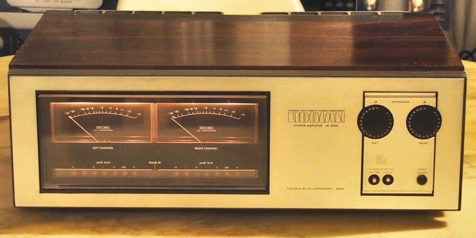 Luxman M-4000