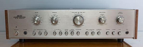 Akai AA-5810