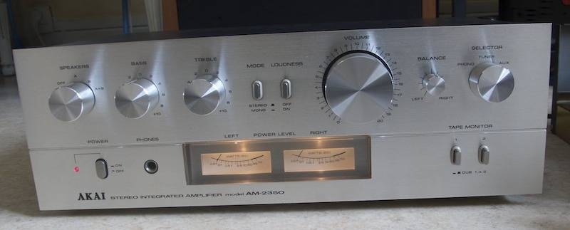 Akai AM-2350