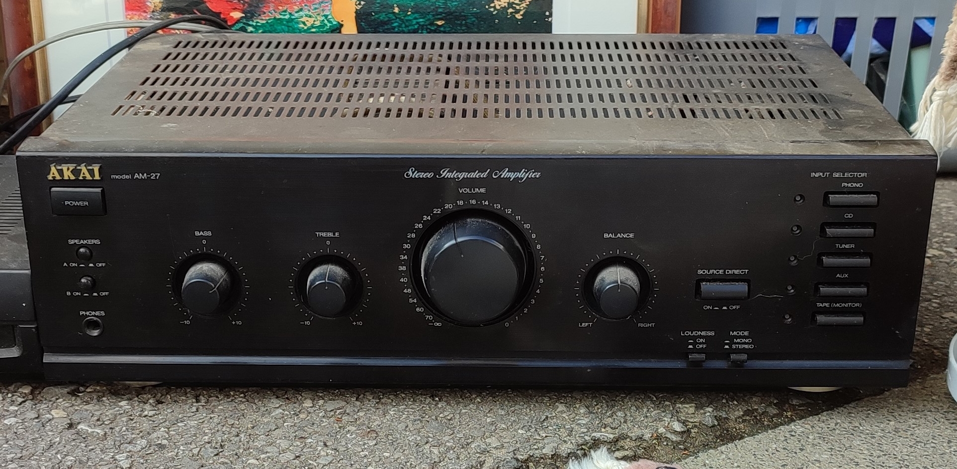 Akai AM-27