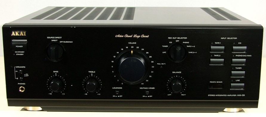 Akai AM-39