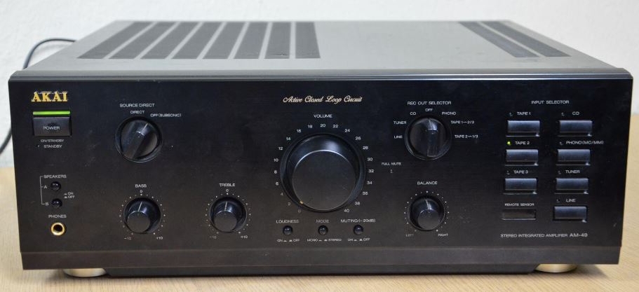 Akai AM-49