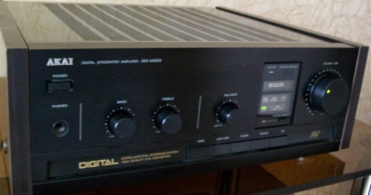Akai AM-M659