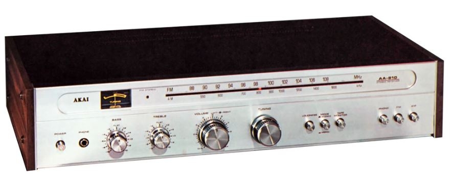 Akai AA-810