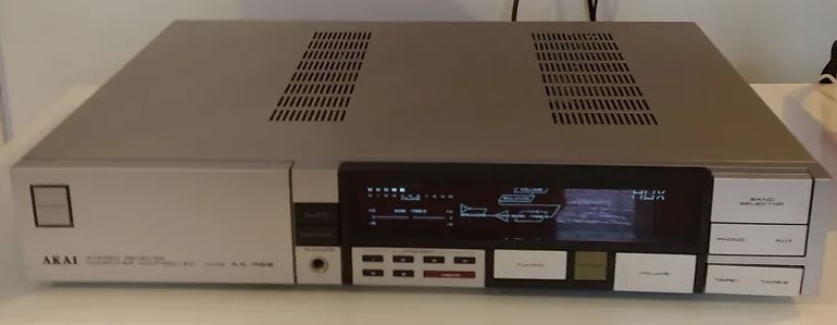 Akai AA-R22