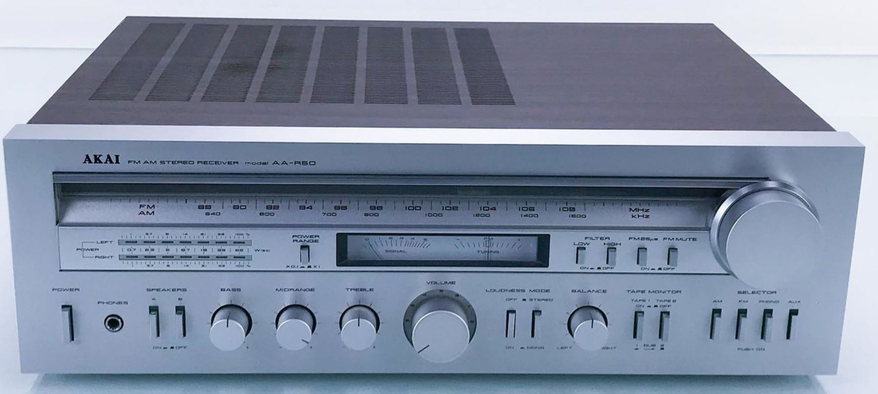 Akai AA-R50