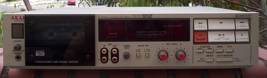Akai GX-912