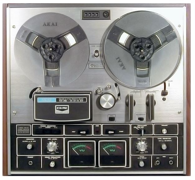 Akai GX-225D