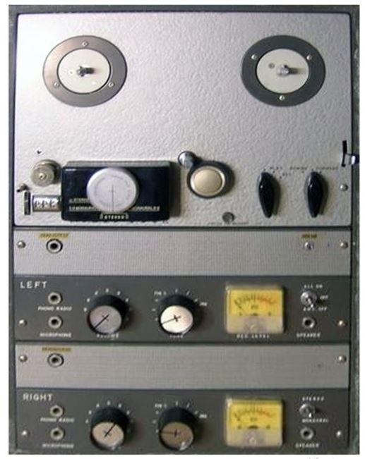 Akai M-4