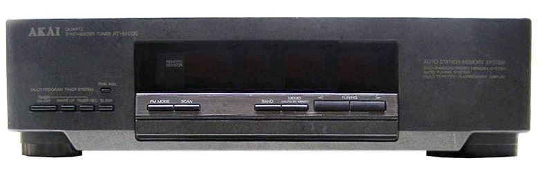 Akai AT-M600