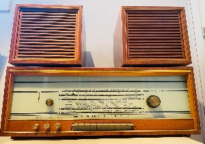 2072 B