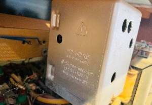 2072 B