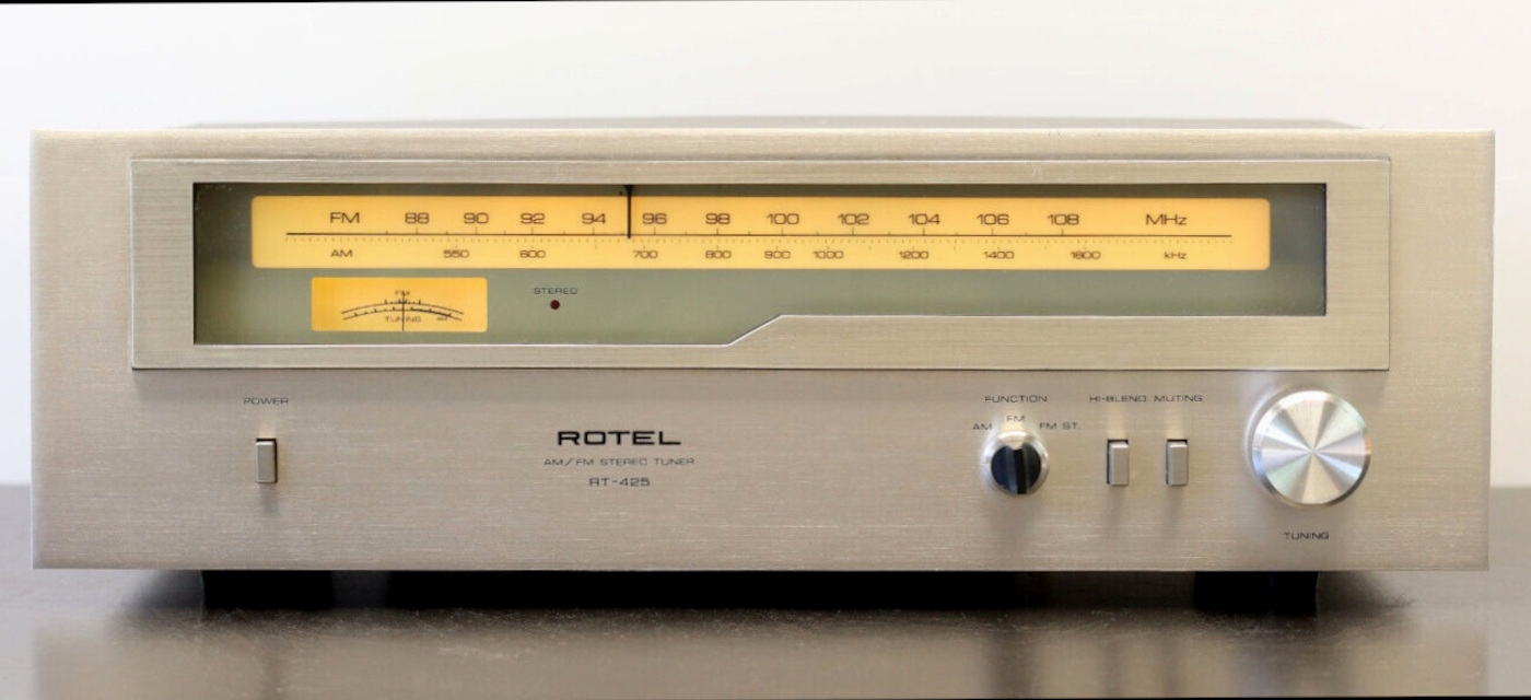 Rotel RT-425