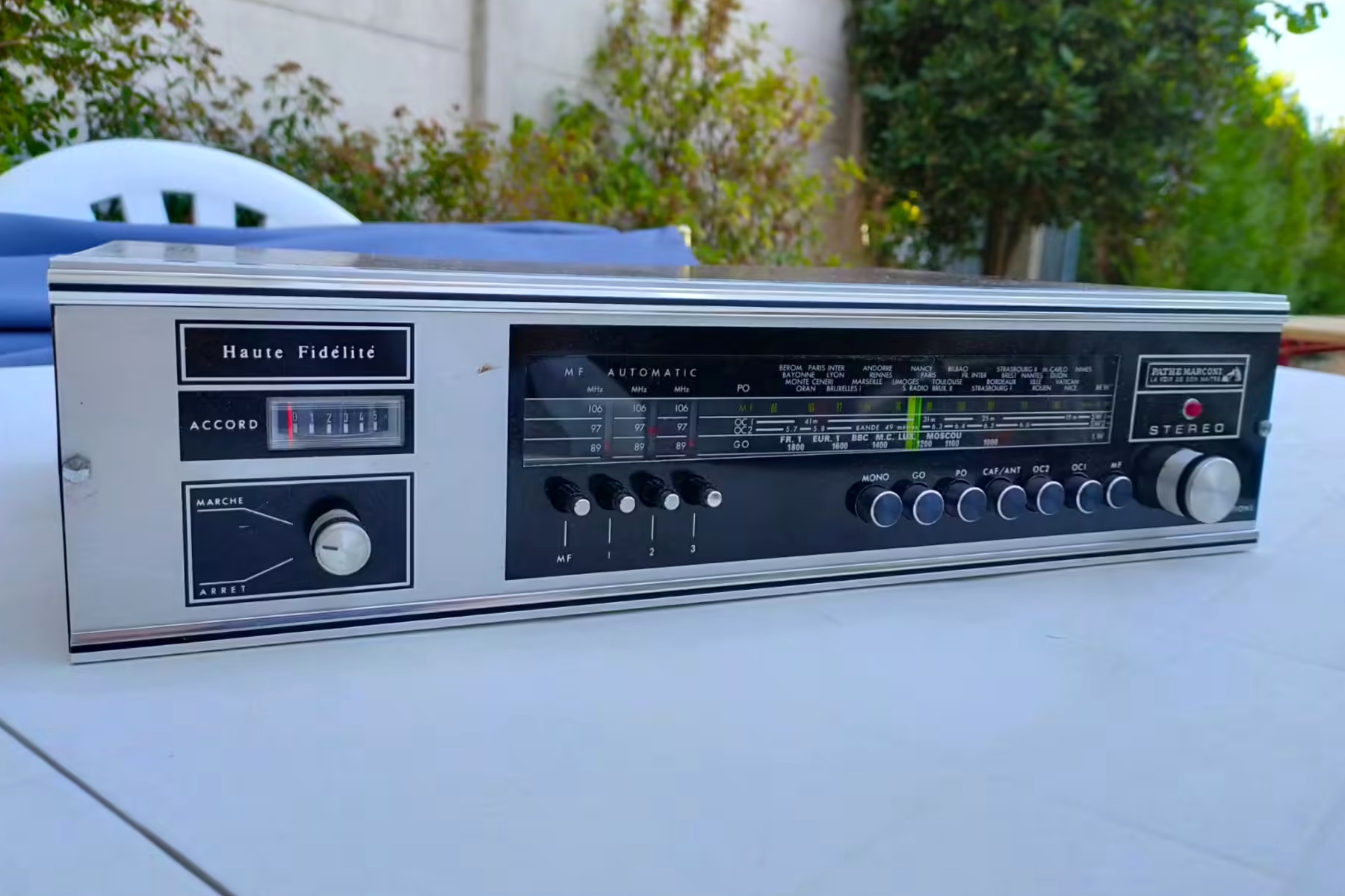 Pathé-Marconi T 126 V