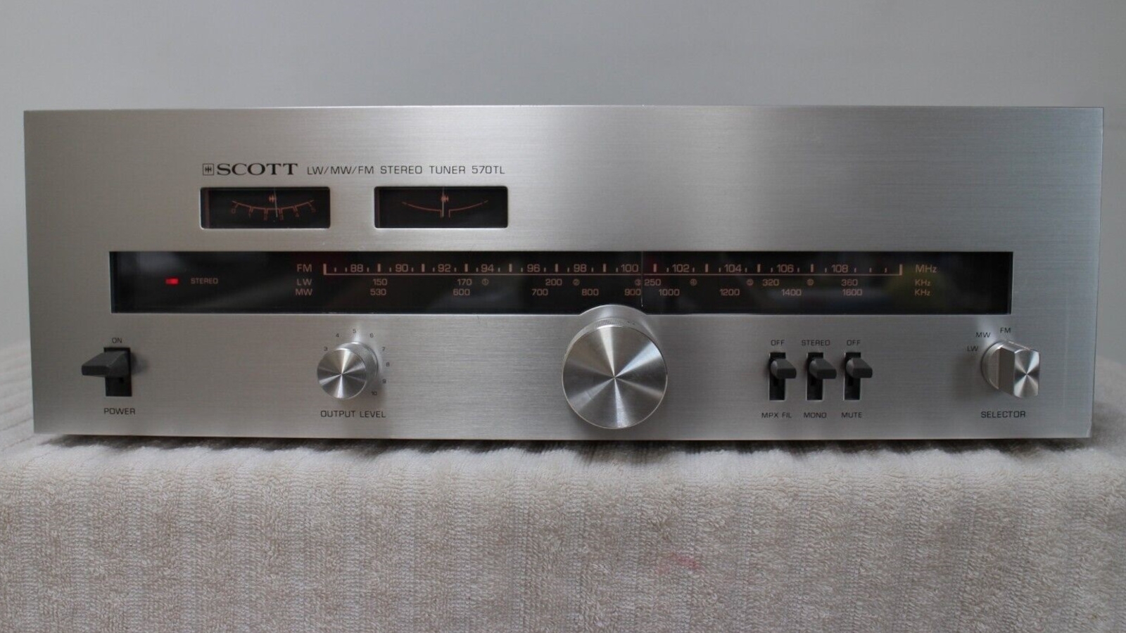H.H. Scott 570 TL