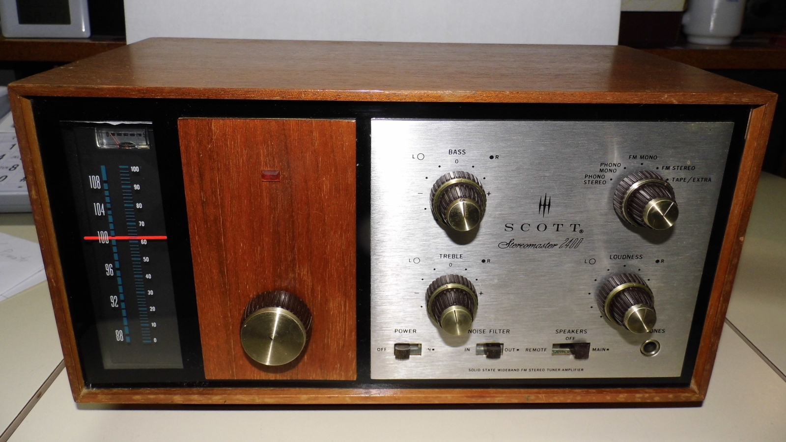 H.H. Scott Stereomaster 2400