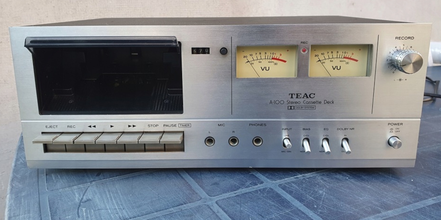 Teac A-100